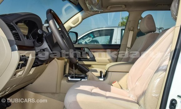 Buy Import Toyota Land Cruiser White Car in Import - Dubai in Baa Buy Import Toyota Land Cruiser White Car in Import - Dubai in Baa