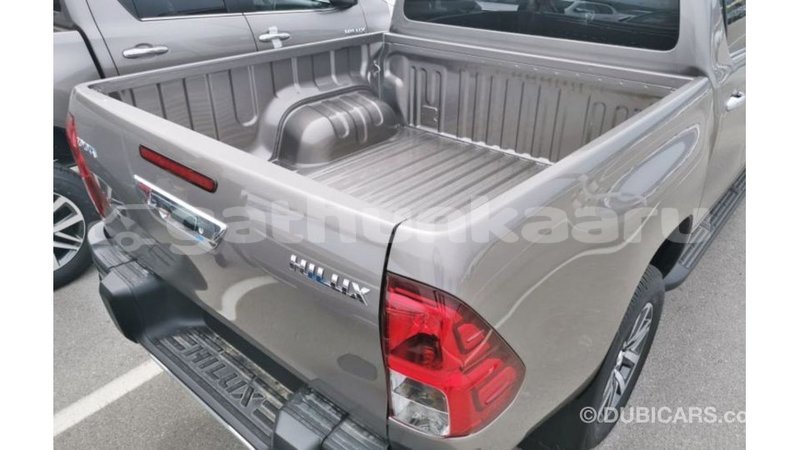 Big with watermark toyota hilux baa import dubai 2753