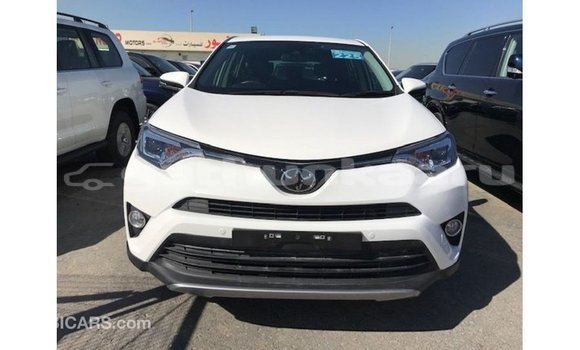 Buy Import Toyota 4Runner White Car in Import - Dubai in Baa Buy Import Toyota 4Runner White Car in Import - Dubai in Baa