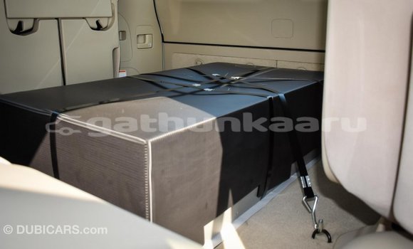 Buy Import Toyota Land Cruiser White Car in Import - Dubai in Baa Buy Import Toyota Land Cruiser White Car in Import - Dubai in Baa