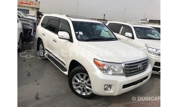 Buy Import Toyota Land Cruiser White Car in Import - Dubai in Baa Buy Import Toyota Land Cruiser White Car in Import - Dubai in Baa
