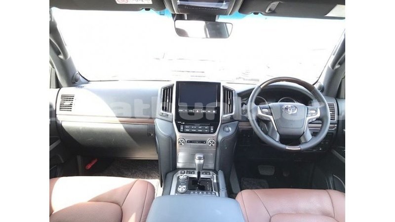 Big with watermark toyota land cruiser baa import dubai 2760