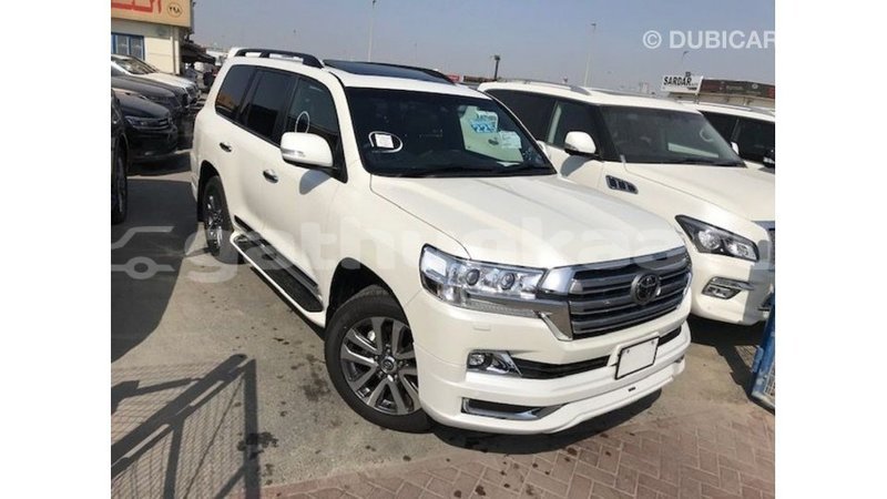 Big with watermark toyota land cruiser baa import dubai 2760