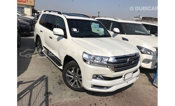 Buy Import Toyota Land Cruiser White Car in Import - Dubai in Baa Buy Import Toyota Land Cruiser White Car in Import - Dubai in Baa