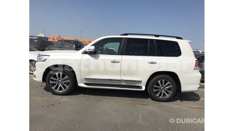 Big with watermark toyota land cruiser baa import dubai 2760