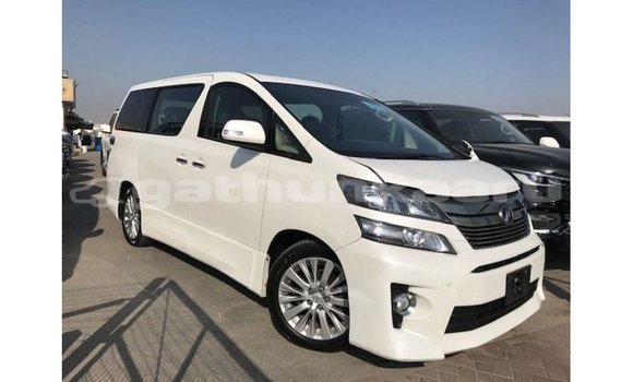 Buy Import Toyota Vellfire White Car in Import - Dubai in Baa Buy Import Toyota Vellfire White Car in Import - Dubai in Baa