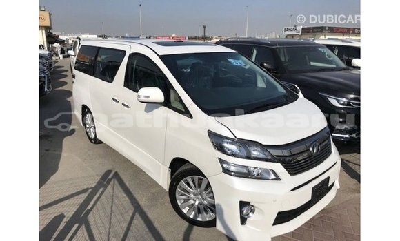 Buy Import Toyota Vellfire White Car in Import - Dubai in Baa Buy Import Toyota Vellfire White Car in Import - Dubai in Baa