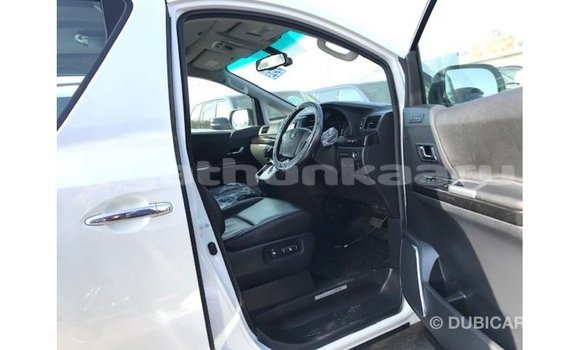 Buy Import Toyota Vellfire White Car in Import - Dubai in Baa Buy Import Toyota Vellfire White Car in Import - Dubai in Baa