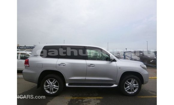 Buy Import Toyota Land Cruiser Other Car in Import - Dubai in Baa Buy Import Toyota Land Cruiser Other Car in Import - Dubai in Baa