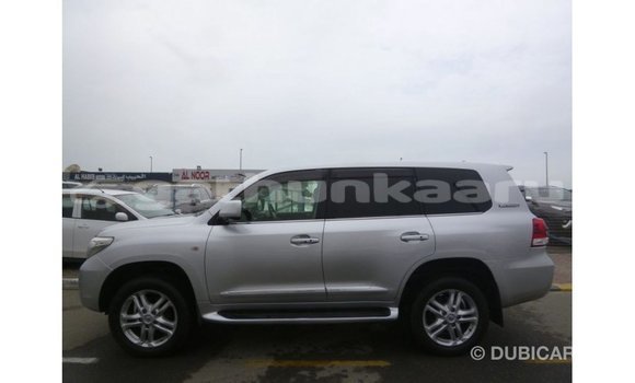 Buy Import Toyota Land Cruiser Other Car in Import - Dubai in Baa Buy Import Toyota Land Cruiser Other Car in Import - Dubai in Baa