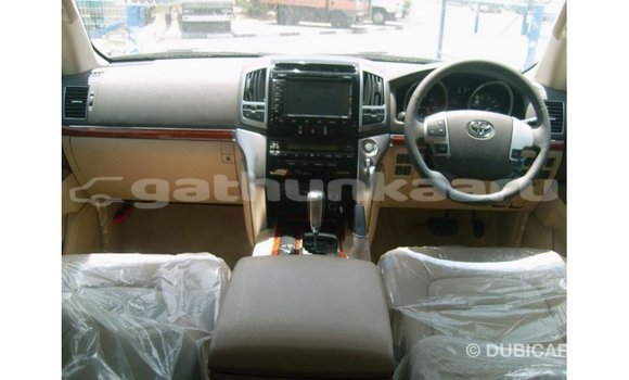 Buy Import Toyota Land Cruiser White Car in Import - Dubai in Baa Buy Import Toyota Land Cruiser White Car in Import - Dubai in Baa