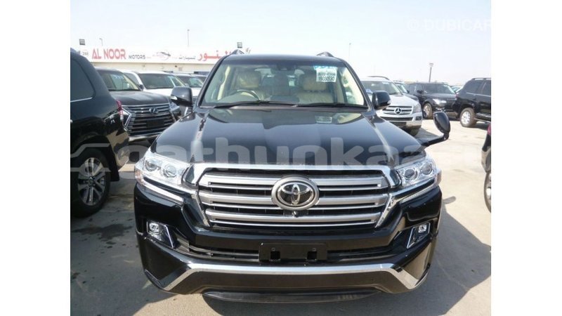 Big with watermark toyota land cruiser baa import dubai 2768