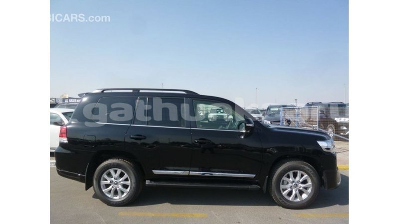 Big with watermark toyota land cruiser baa import dubai 2768