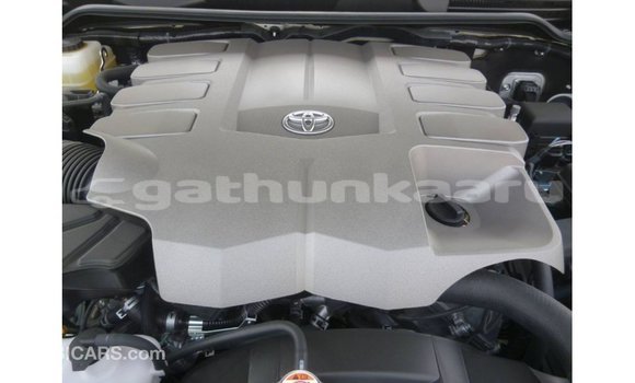 Buy Import Toyota Land Cruiser White Car in Import - Dubai in Baa Buy Import Toyota Land Cruiser White Car in Import - Dubai in Baa