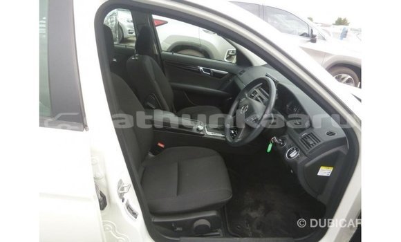 Buy Import Mercedes-Benz 200 White Car in Import - Dubai in Baa Buy Import Mercedes-Benz 200 White Car in Import - Dubai in Baa