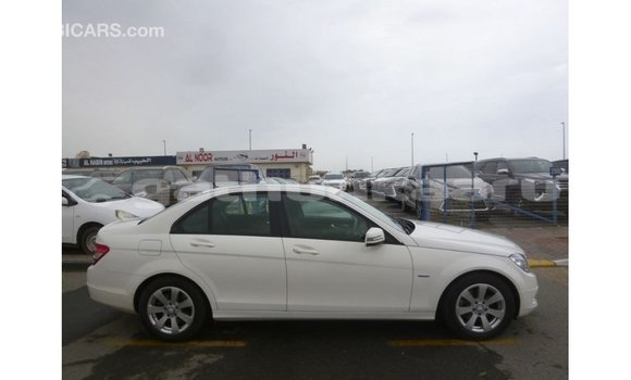 Buy Import Mercedes-Benz 200 White Car in Import - Dubai in Baa Buy Import Mercedes-Benz 200 White Car in Import - Dubai in Baa
