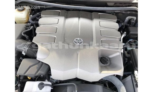 Buy Import Toyota Land Cruiser Black Car in Import - Dubai in Baa Buy Import Toyota Land Cruiser Black Car in Import - Dubai in Baa