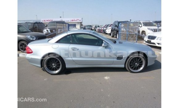 Buy Import Mercedes-Benz 190 Other Car in Import - Dubai in Baa Buy Import Mercedes-Benz 190 Other Car in Import - Dubai in Baa
