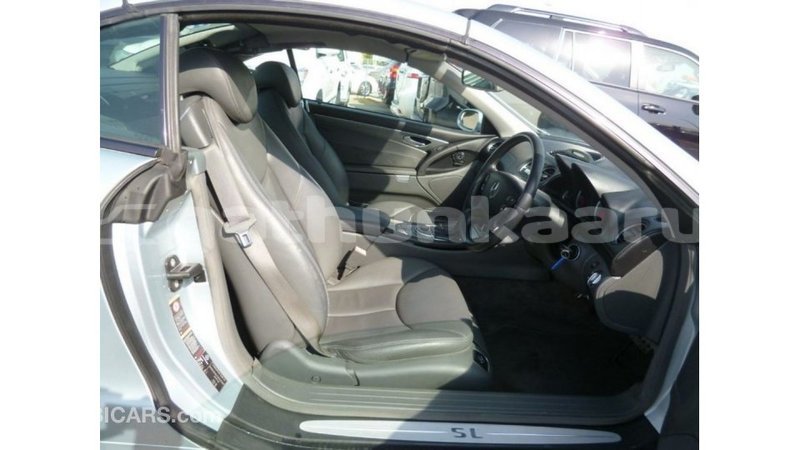 Big with watermark mercedes benz 190 baa import dubai 2776