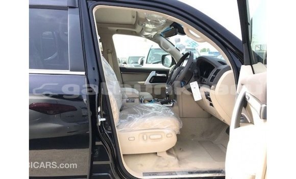 Buy Import Toyota Land Cruiser Black Car in Import - Dubai in Baa Buy Import Toyota Land Cruiser Black Car in Import - Dubai in Baa