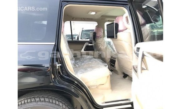 Buy Import Toyota Land Cruiser Black Car in Import - Dubai in Baa Buy Import Toyota Land Cruiser Black Car in Import - Dubai in Baa