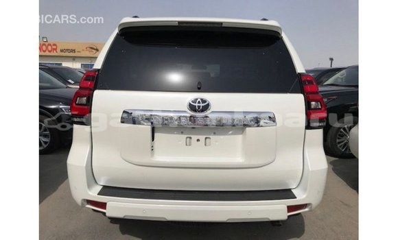 Buy Import Toyota Prado White Car in Import - Dubai in Baa Buy Import Toyota Prado White Car in Import - Dubai in Baa