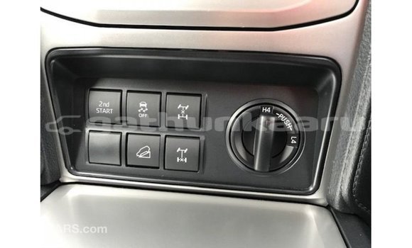 Buy Import Toyota Prado White Car in Import - Dubai in Baa Buy Import Toyota Prado White Car in Import - Dubai in Baa