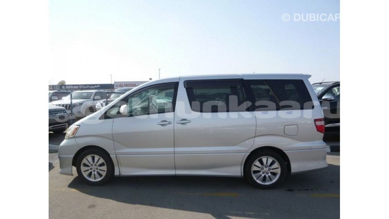 Big with watermark toyota alphard baa import dubai 2780