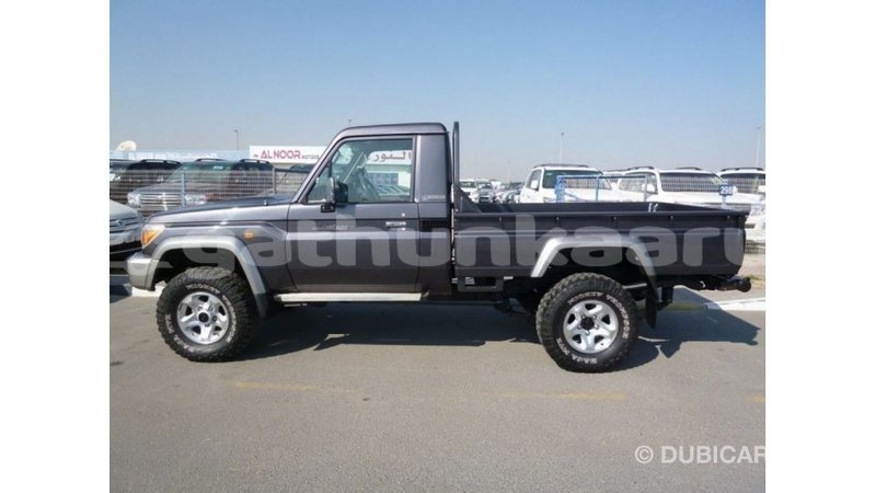 Big with watermark toyota land cruiser baa import dubai 2785