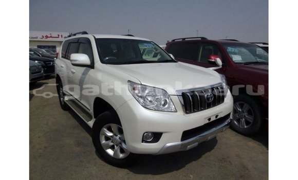 Buy Import Toyota Prado White Car in Import - Dubai in Baa Buy Import Toyota Prado White Car in Import - Dubai in Baa