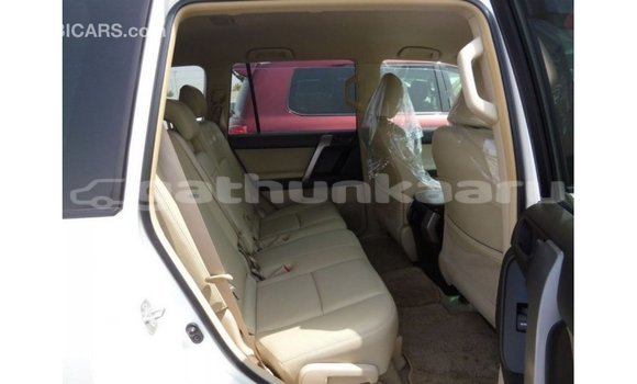 Buy Import Toyota Prado White Car in Import - Dubai in Baa Buy Import Toyota Prado White Car in Import - Dubai in Baa