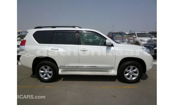 Buy Import Toyota Prado White Car in Import - Dubai in Baa Buy Import Toyota Prado White Car in Import - Dubai in Baa