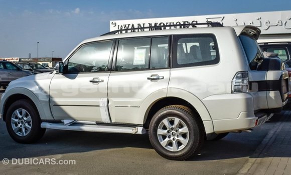Buy Import Mitsubishi Pajero White Car in Import - Dubai in Baa Buy Import Mitsubishi Pajero White Car in Import - Dubai in Baa