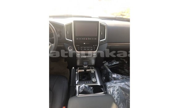 Buy Import Toyota Land Cruiser Black Car in Import - Dubai in Baa Buy Import Toyota Land Cruiser Black Car in Import - Dubai in Baa