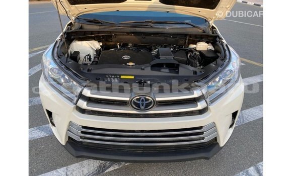 Buy Import Toyota Highlander White Car in Import - Dubai in Baa Buy Import Toyota Highlander White Car in Import - Dubai in Baa