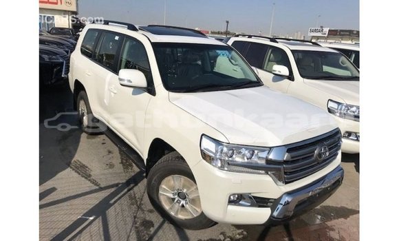 Buy Import Toyota Land Cruiser White Car in Import - Dubai in Baa Buy Import Toyota Land Cruiser White Car in Import - Dubai in Baa