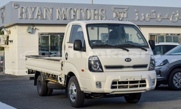 Buy Import Kia Carens White Car in Import - Dubai in Baa Buy Import Kia Carens White Car in Import - Dubai in Baa