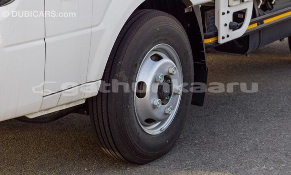 Buy Import Kia Carens White Car in Import - Dubai in Baa Buy Import Kia Carens White Car in Import - Dubai in Baa