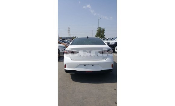Buy Import Hyundai Sonata White Car in Import - Dubai in Baa Buy Import Hyundai Sonata White Car in Import - Dubai in Baa