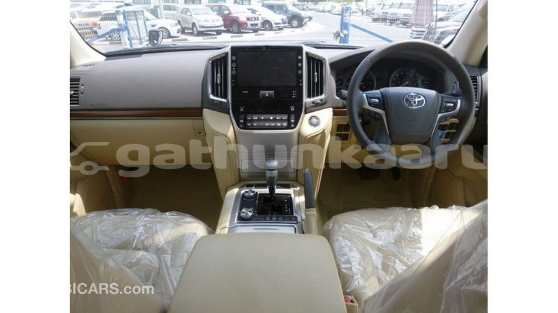 Big with watermark toyota land cruiser baa import dubai 2809