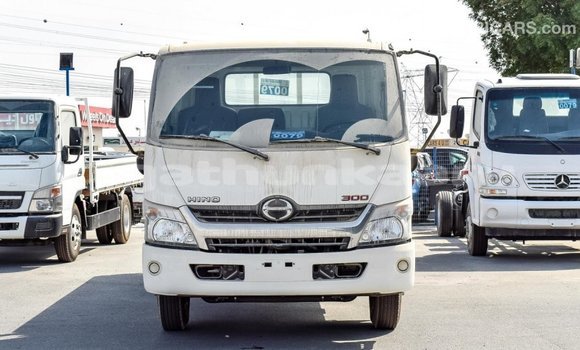 Buy Import Hino 300 Series White Truck in Import - Dubai in Baa Buy Import Hino 300 Series White Truck in Import - Dubai in Baa