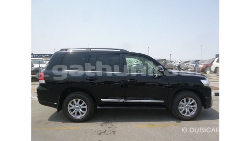 Big with watermark toyota land cruiser baa import dubai 2809