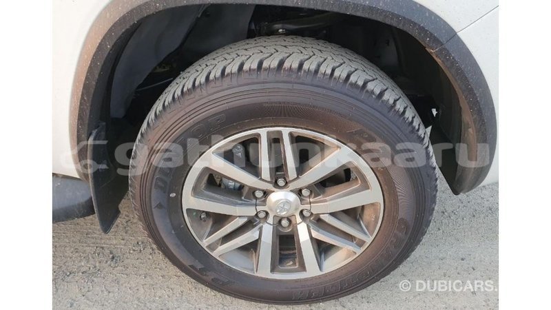 Big with watermark toyota fortuner baa import dubai 2813