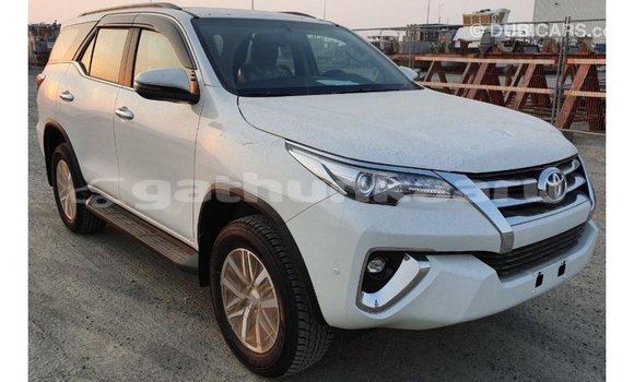Buy Import Toyota Fortuner White Car in Import - Dubai in Baa Buy Import Toyota Fortuner White Car in Import - Dubai in Baa