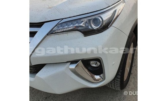 Buy Import Toyota Fortuner White Car in Import - Dubai in Baa Buy Import Toyota Fortuner White Car in Import - Dubai in Baa