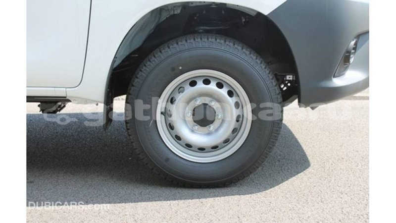 Big with watermark toyota hilux baa import dubai 2816