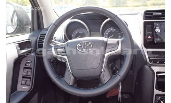 Buy Import Toyota Hilux Black Car in Import - Dubai in Baa Buy Import Toyota Hilux Black Car in Import - Dubai in Baa