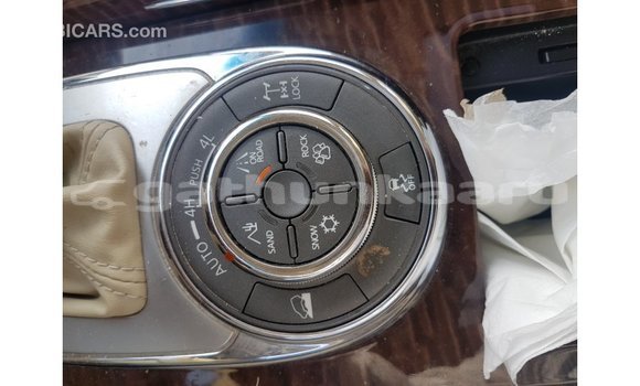 Buy Import Nissan Patrol White Car in Import - Dubai in Baa Buy Import Nissan Patrol White Car in Import - Dubai in Baa