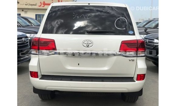 Buy Import Toyota Land Cruiser White Car in Import - Dubai in Baa Buy Import Toyota Land Cruiser White Car in Import - Dubai in Baa