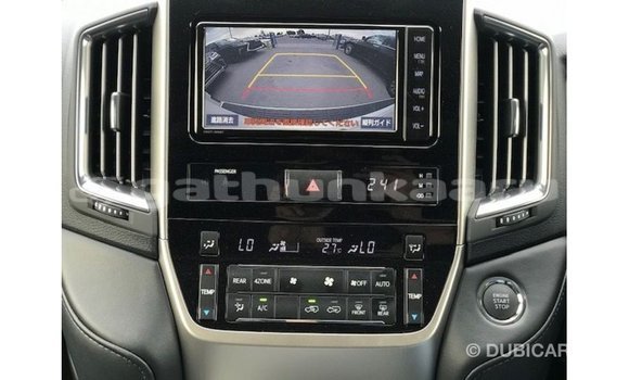 Buy Import Toyota Land Cruiser White Car in Import - Dubai in Baa Buy Import Toyota Land Cruiser White Car in Import - Dubai in Baa